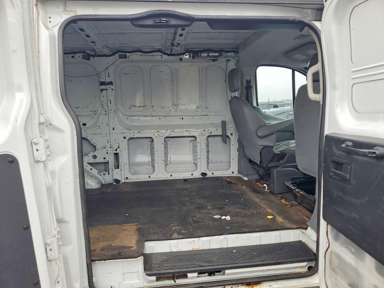 2017 FORD TRANSIT T-250 photo 28