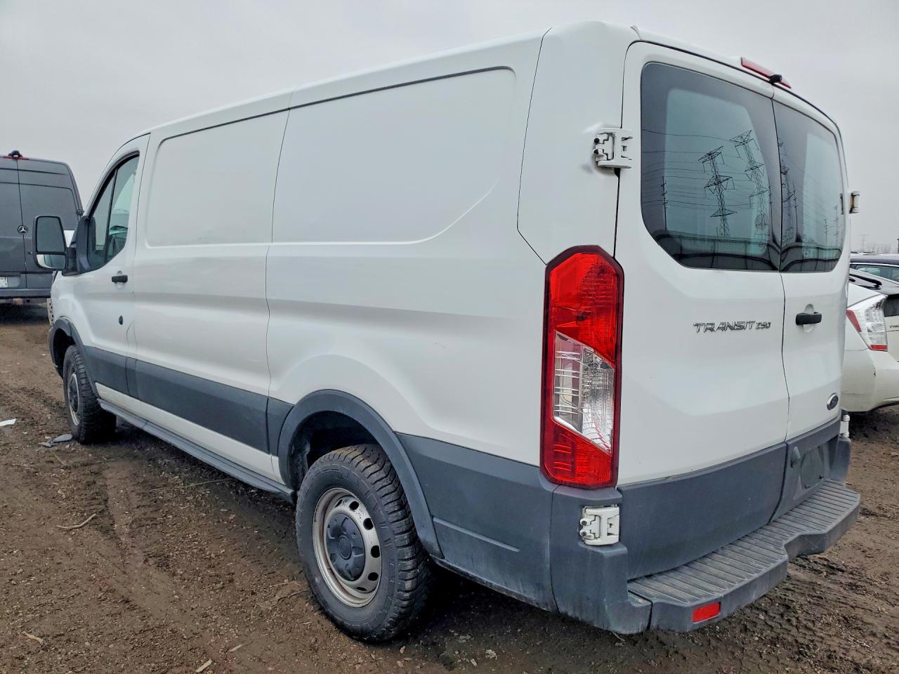 2017 FORD TRANSIT T-250 photo 4