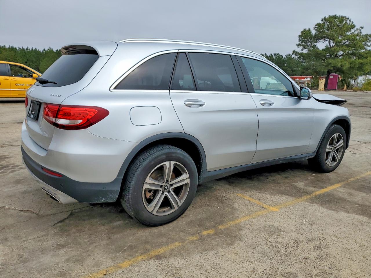2018 MERCEDES-BENZ GLC 300 4MATIC photo 5