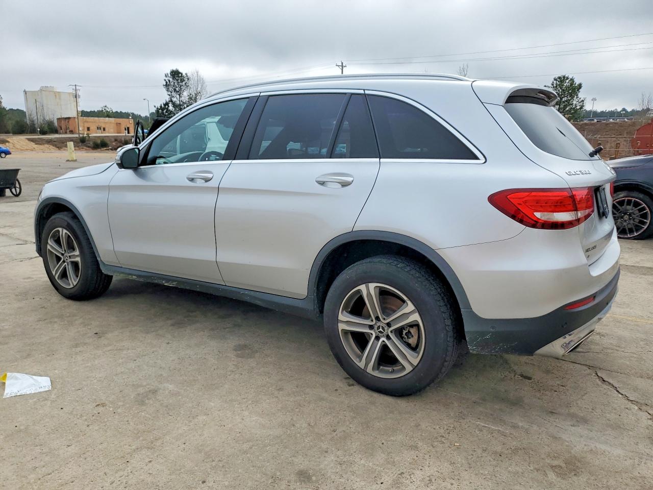 2018 MERCEDES-BENZ GLC 300 4MATIC photo 3