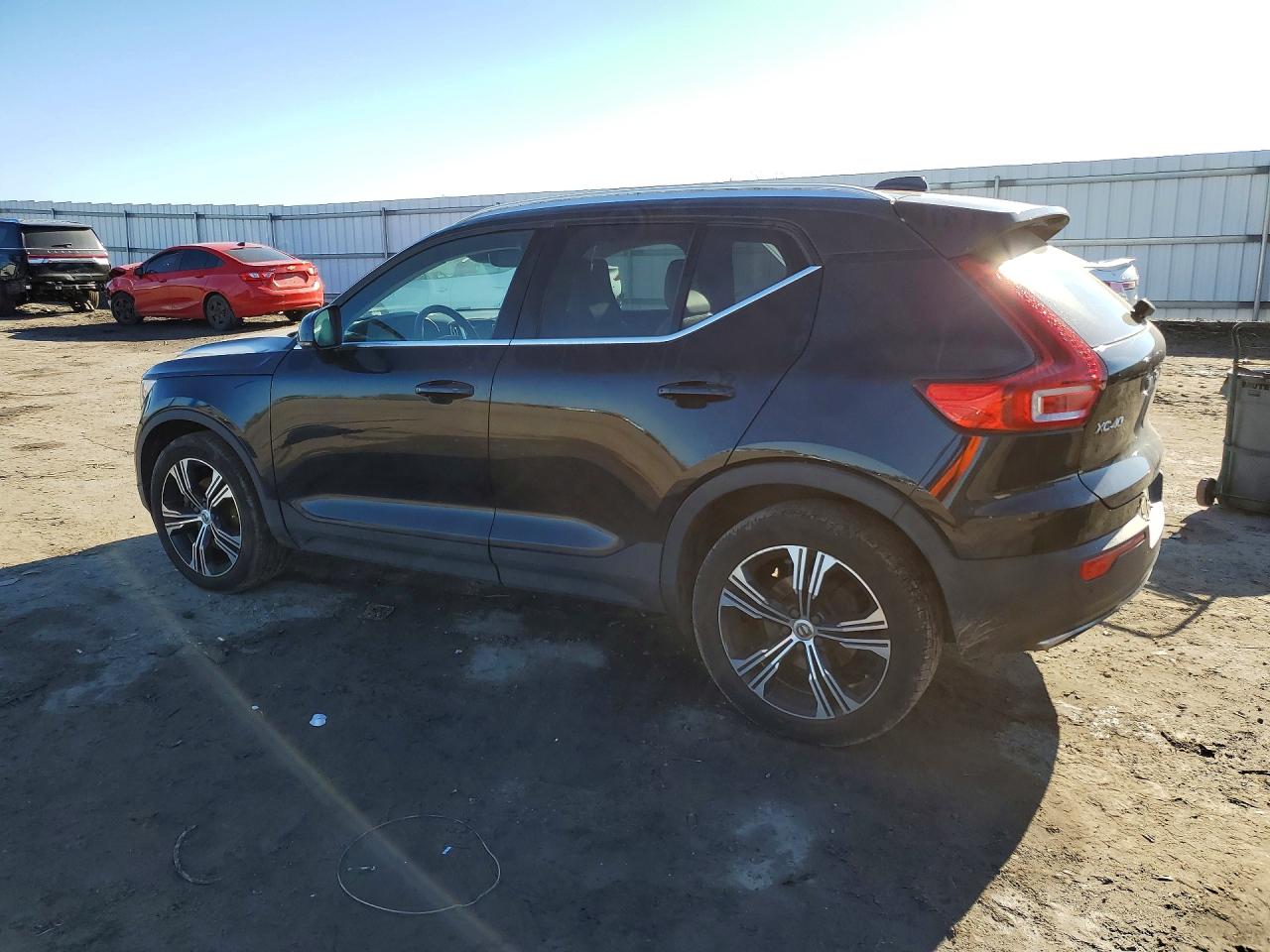 2020 VOLVO XC40 T5 INSCRIPTION photo 2
