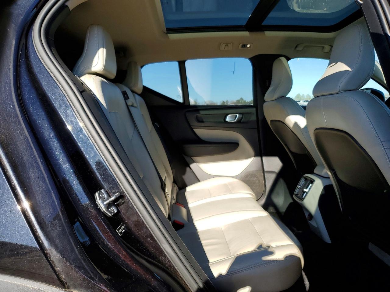 2020 VOLVO XC40 T5 INSCRIPTION photo 11