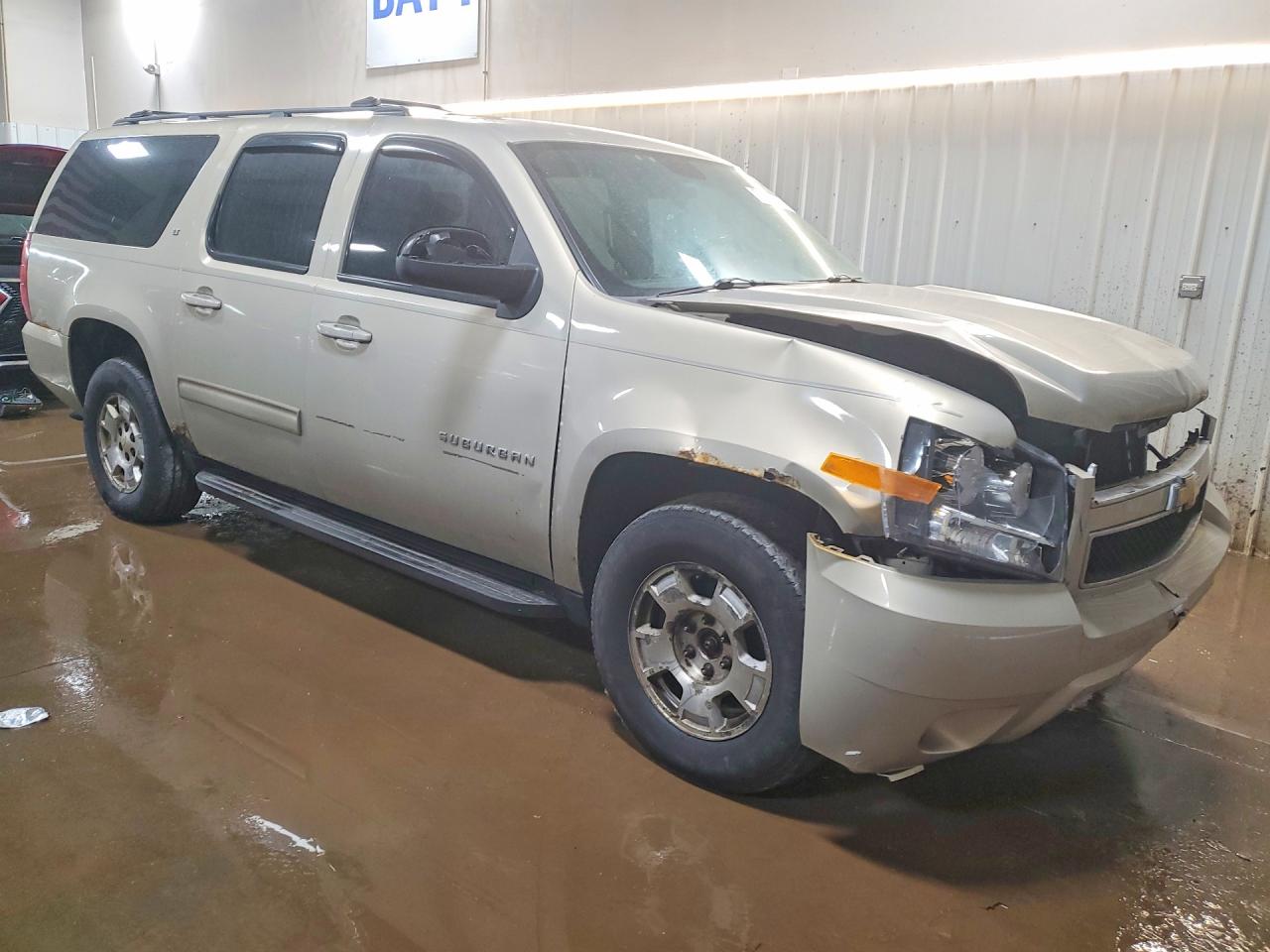 2010 CHEVROLET SUBURBAN K1500 LT photo 10