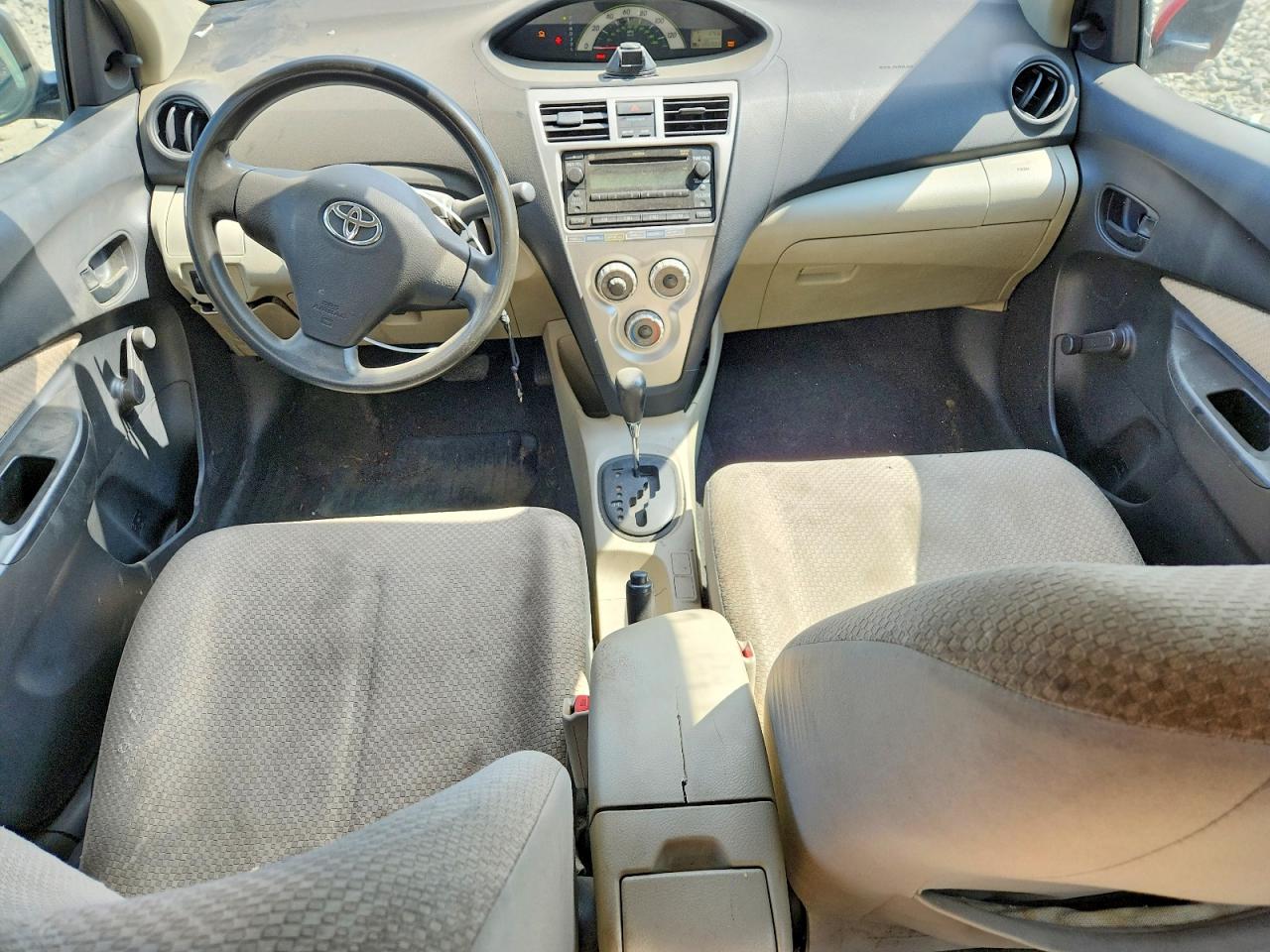 2007 TOYOTA YARIS BASE photo 15