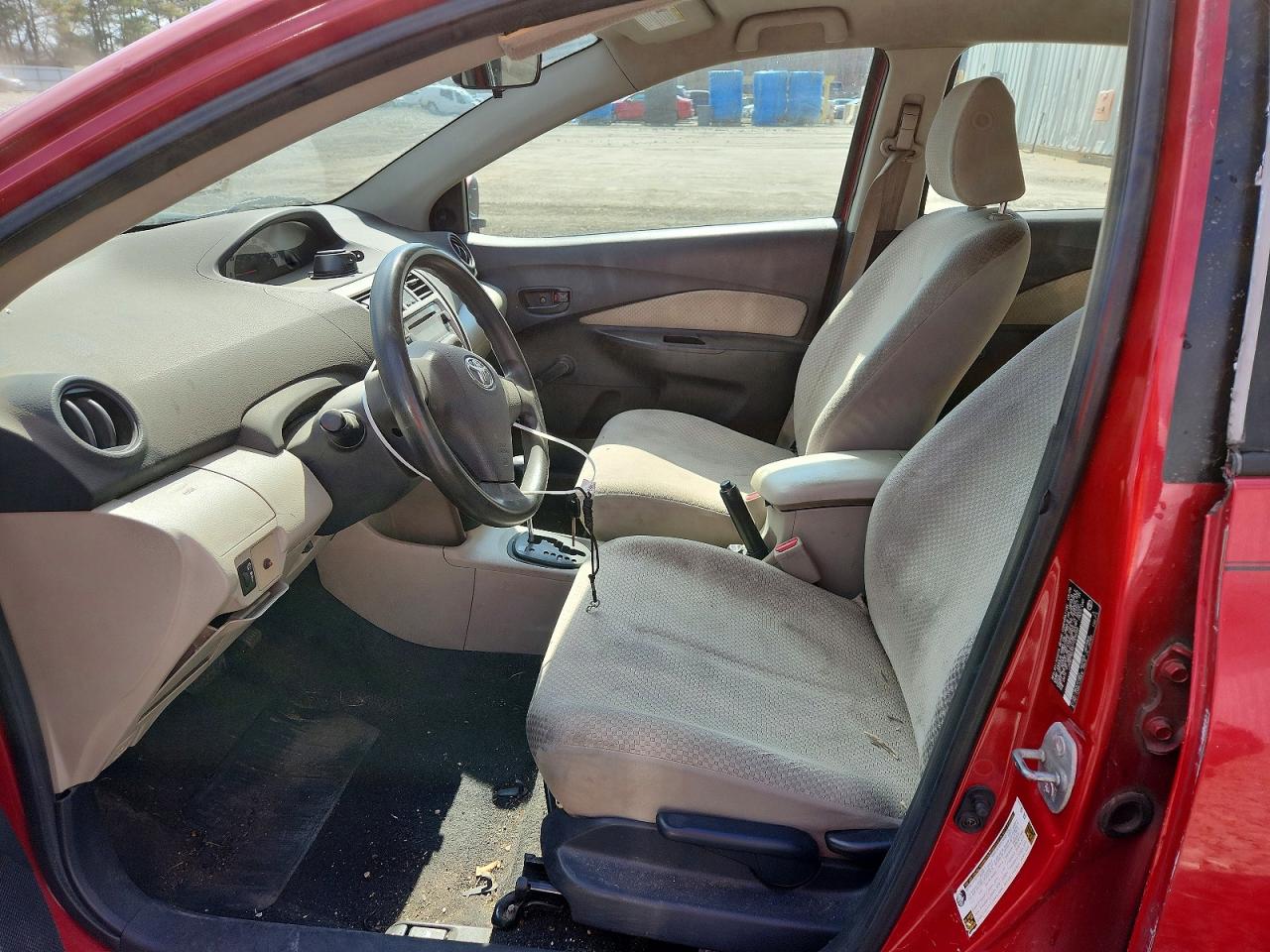 2007 TOYOTA YARIS BASE photo 13