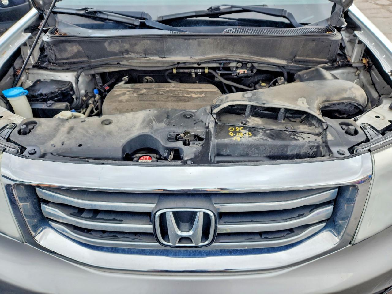 2012 HONDA PILOT EXLN photo 12