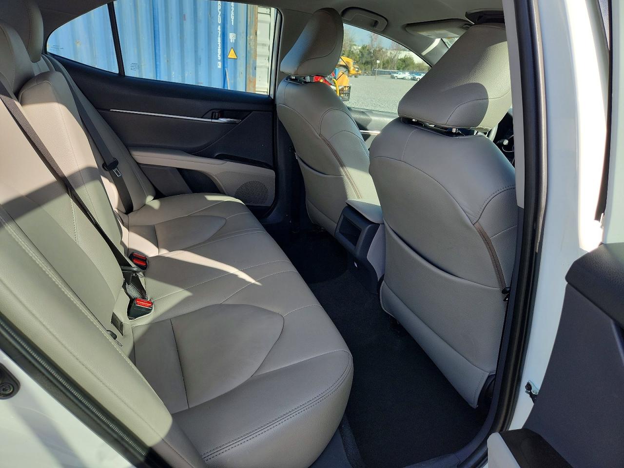 2022 TOYOTA CAMRY LE photo 10