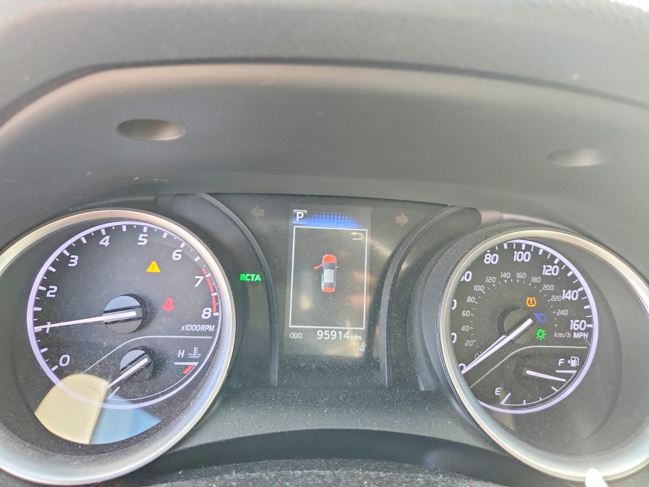 2022 TOYOTA CAMRY LE photo 9