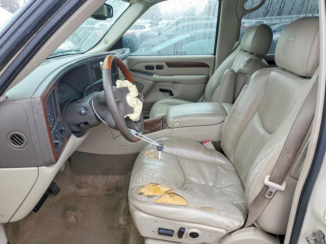 2004 CADILLAC ESCALADE LUXURY photo 19