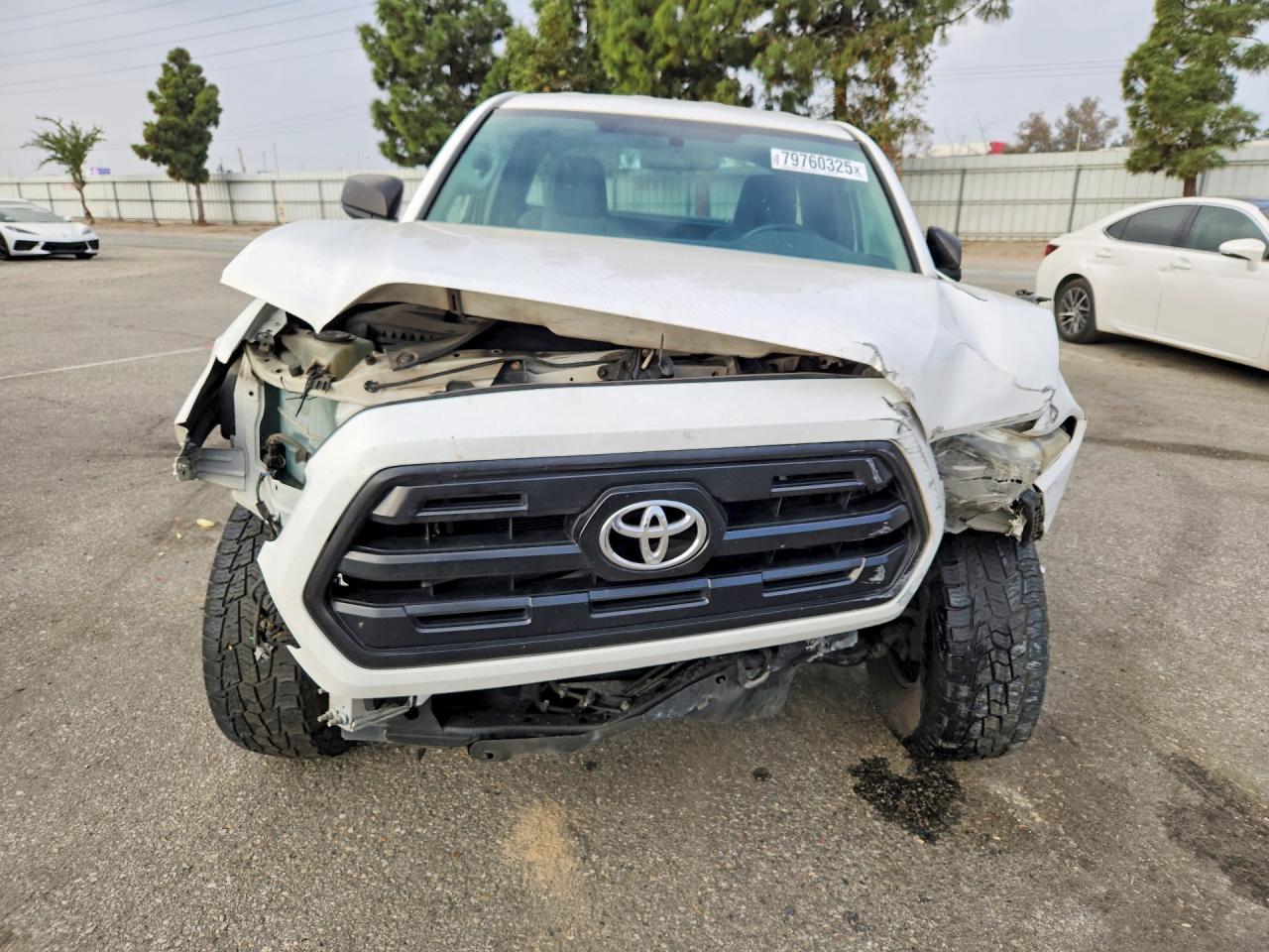 2017 TOYOTA TACOMA SR photo 5