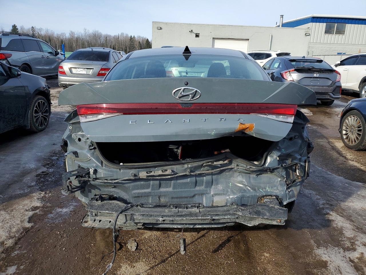 2022 HYUNDAI ELANTRA SEL photo 6