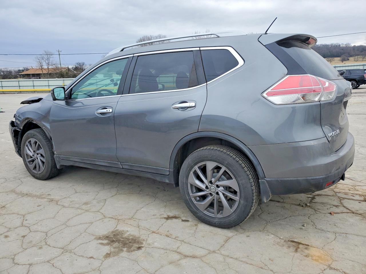 2016 NISSAN ROGUE SL photo 2