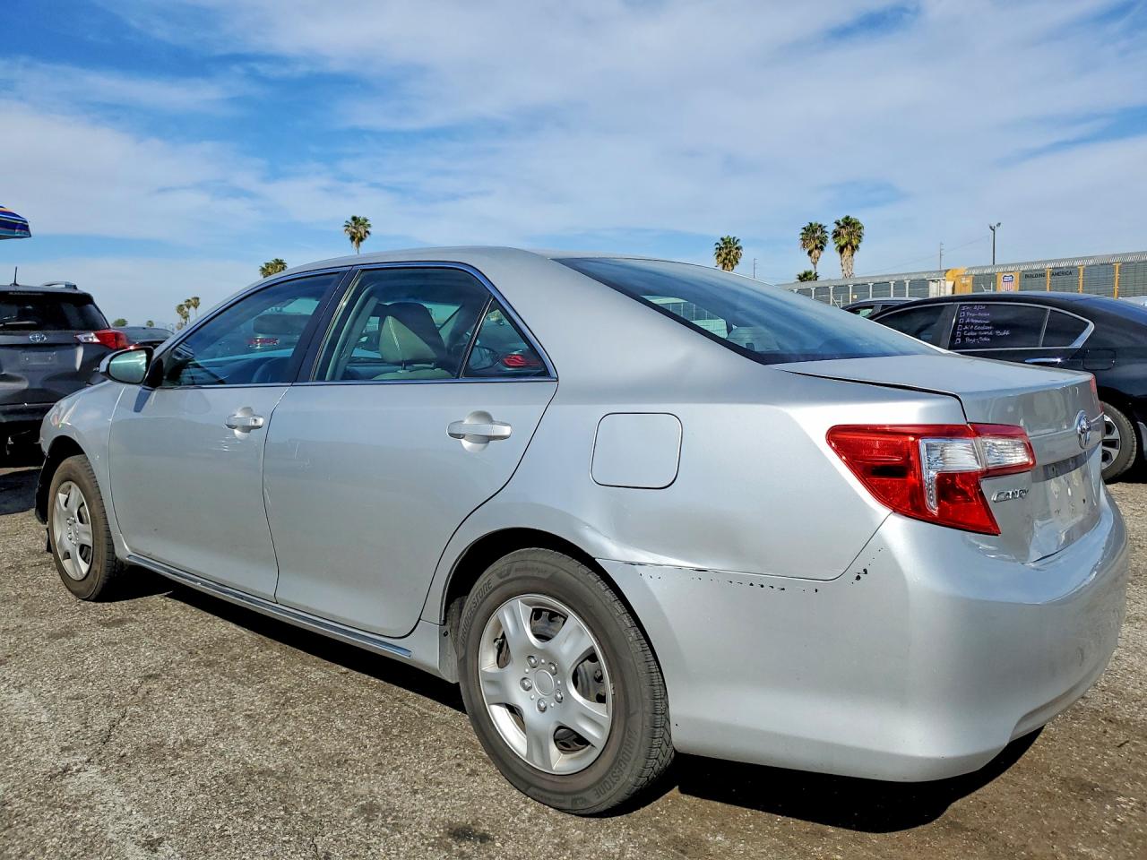 2012 TOYOTA CAMRY LE photo 2
