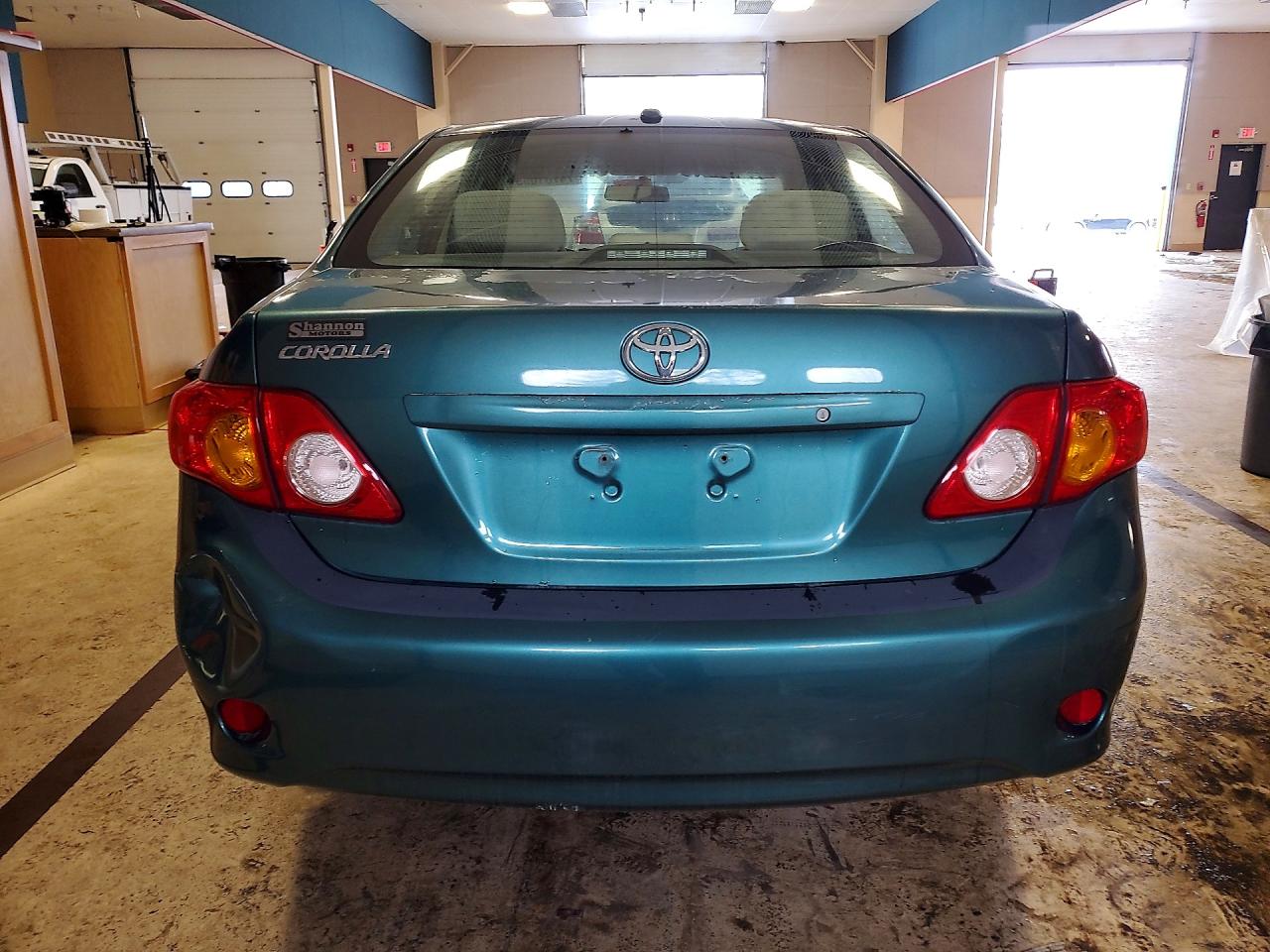 2010 TOYOTA COROLLA BASE photo 11