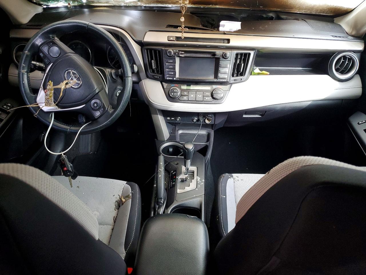 2016 TOYOTA RAV4 XLE photo 8