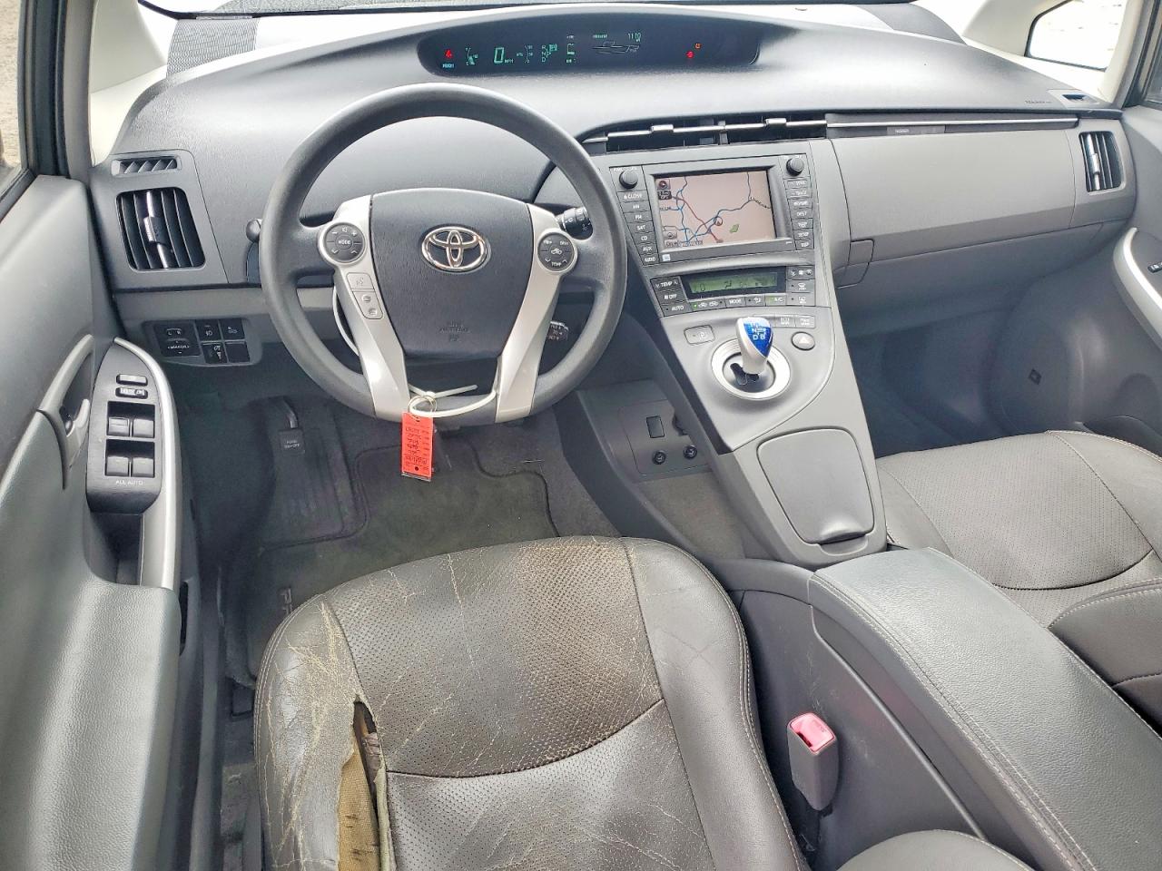 2011 TOYOTA PRIUS THREE photo 8