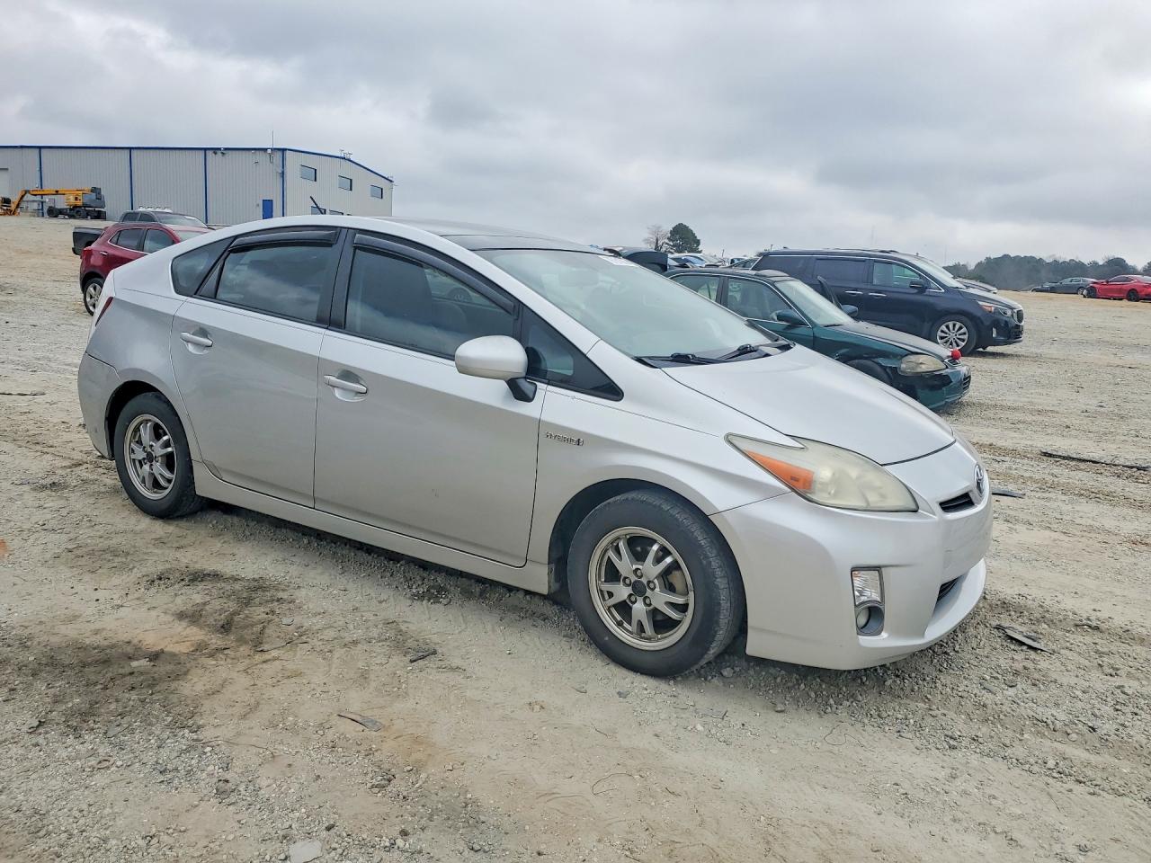 2011 TOYOTA PRIUS THREE photo 4