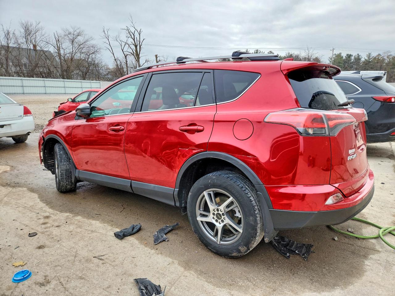 2017 TOYOTA RAV4 LE photo 3