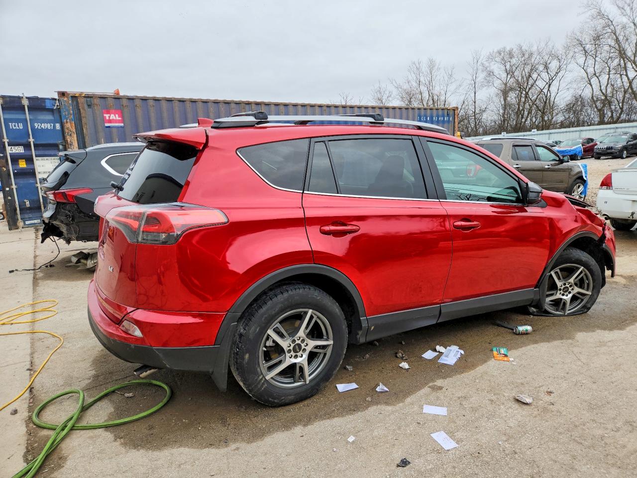 2017 TOYOTA RAV4 LE photo 5