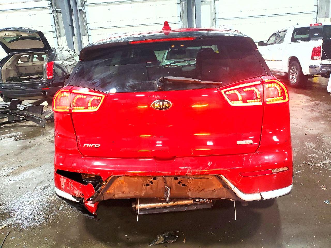2018 KIA NIRO LX photo 11
