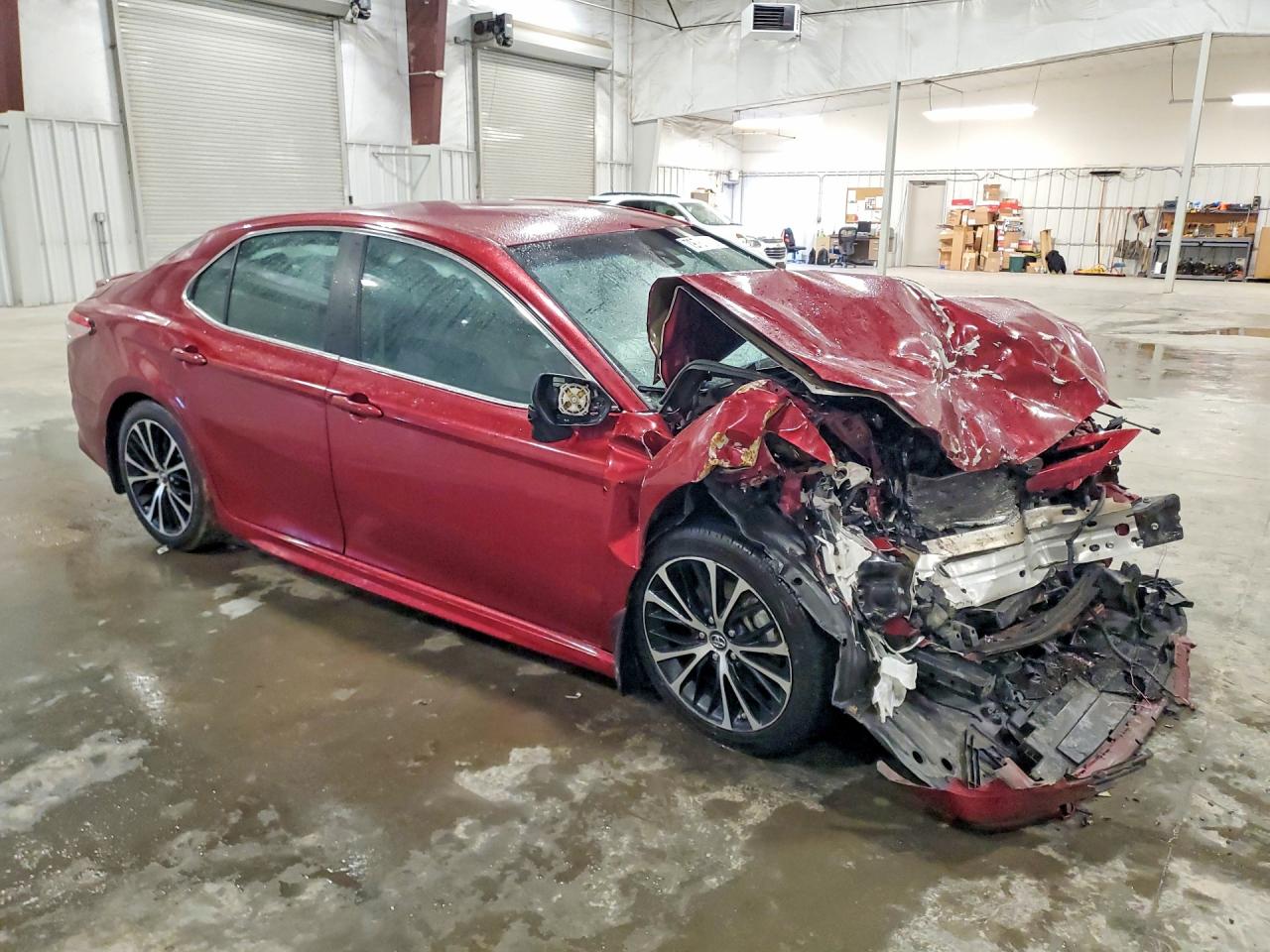 2018 TOYOTA CAMRY SE photo 7