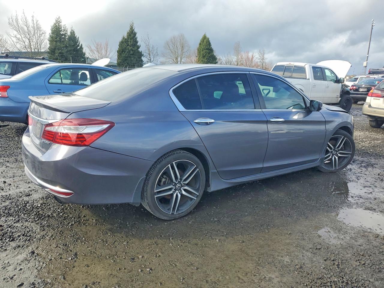 2017 HONDA ACCORD SPORT photo 3