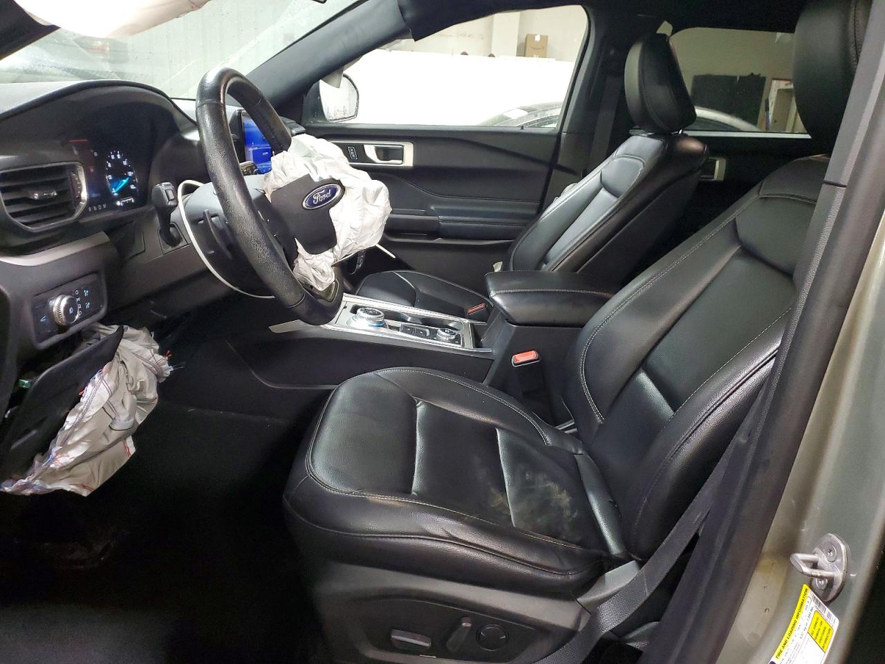 2020 FORD EXPLORER XLT photo 7