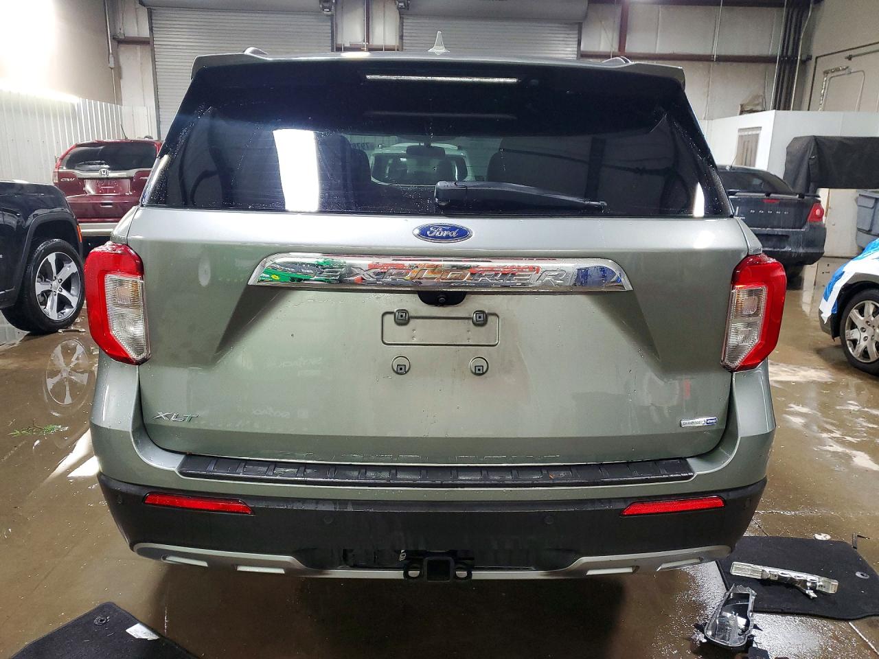2020 FORD EXPLORER XLT photo 6