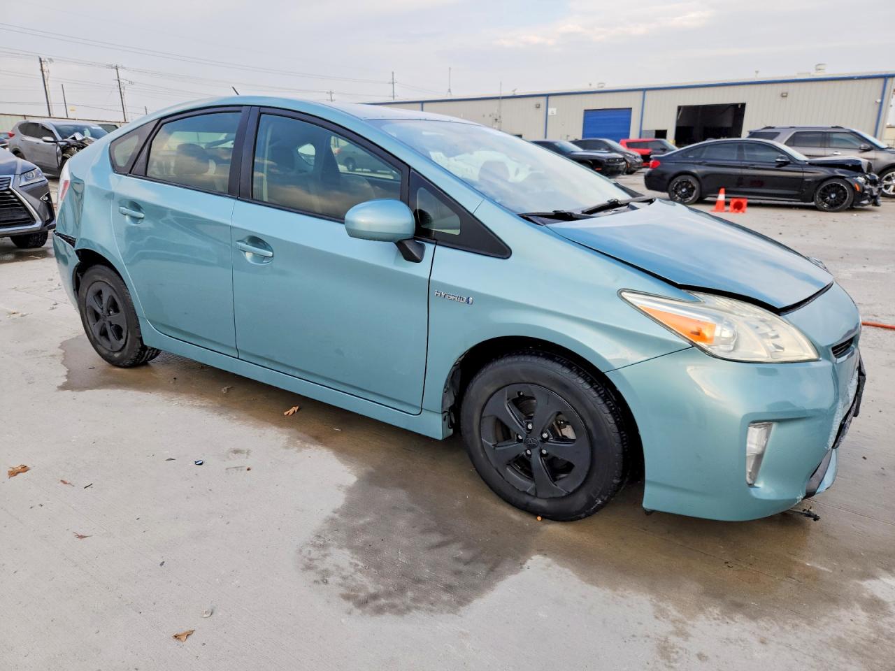 2013 TOYOTA PRIUS TWO photo 7