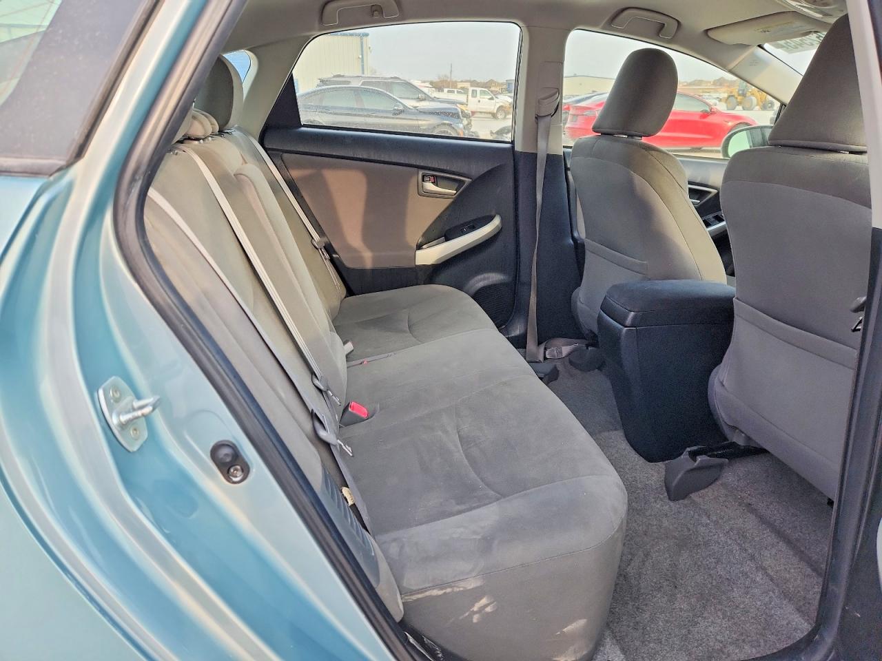 2013 TOYOTA PRIUS TWO photo 19