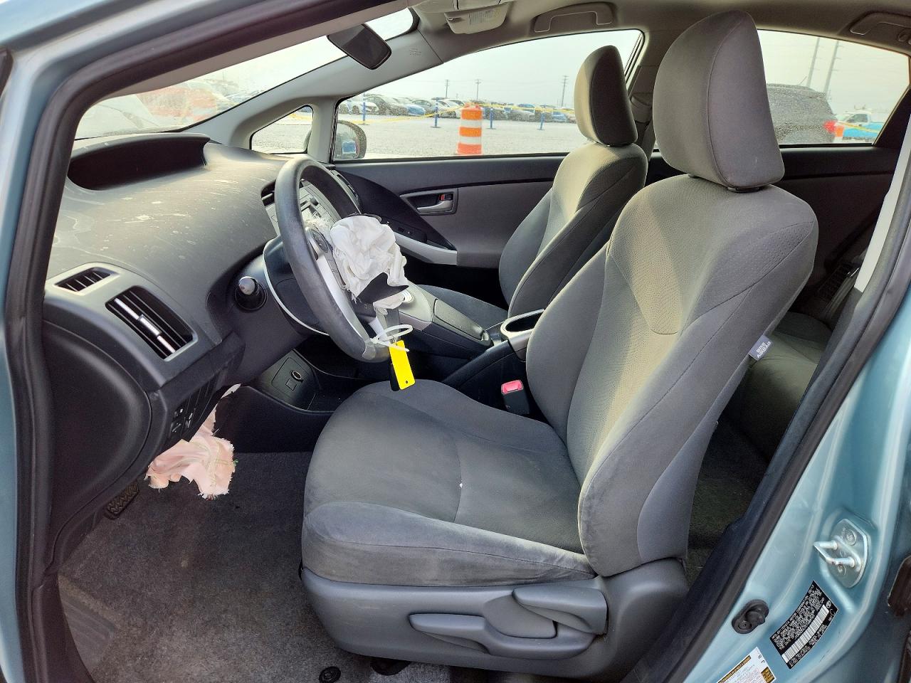 2013 TOYOTA PRIUS TWO photo 13