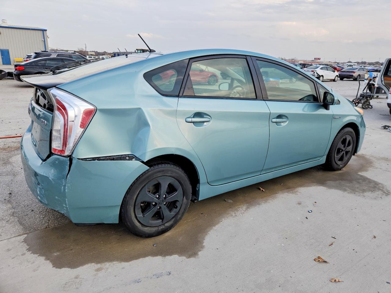2013 TOYOTA PRIUS TWO photo 5
