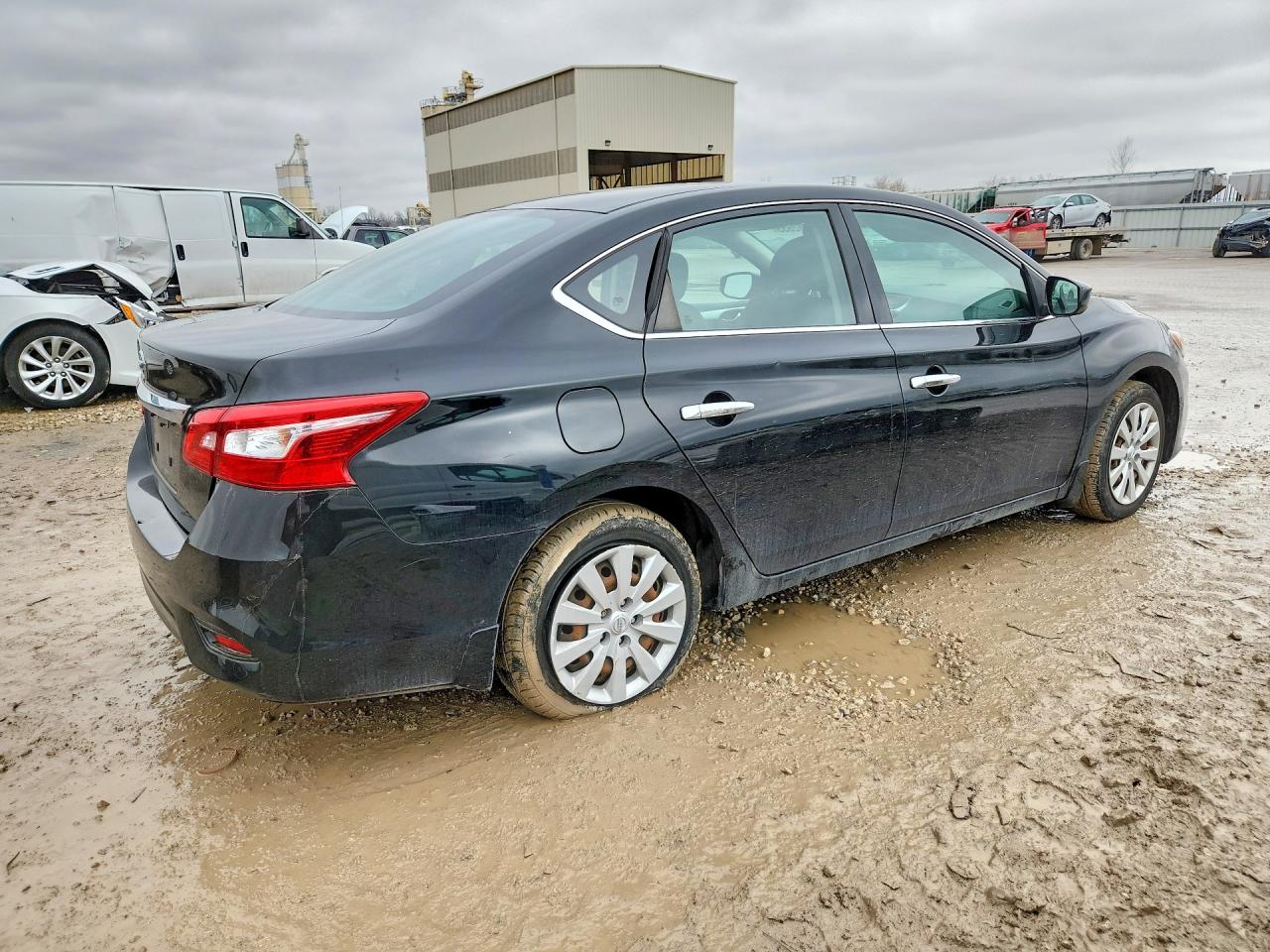 2017 NISSAN SENTRA S photo 5