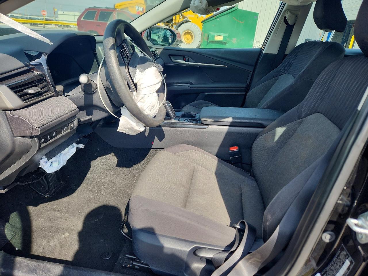 2025 TOYOTA CAMRY LE photo 7