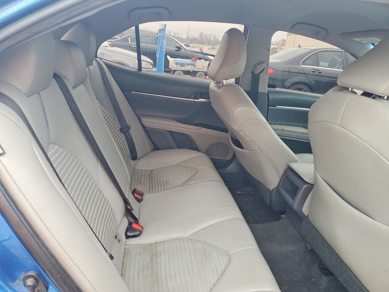 2018 TOYOTA CAMRY SE photo 10
