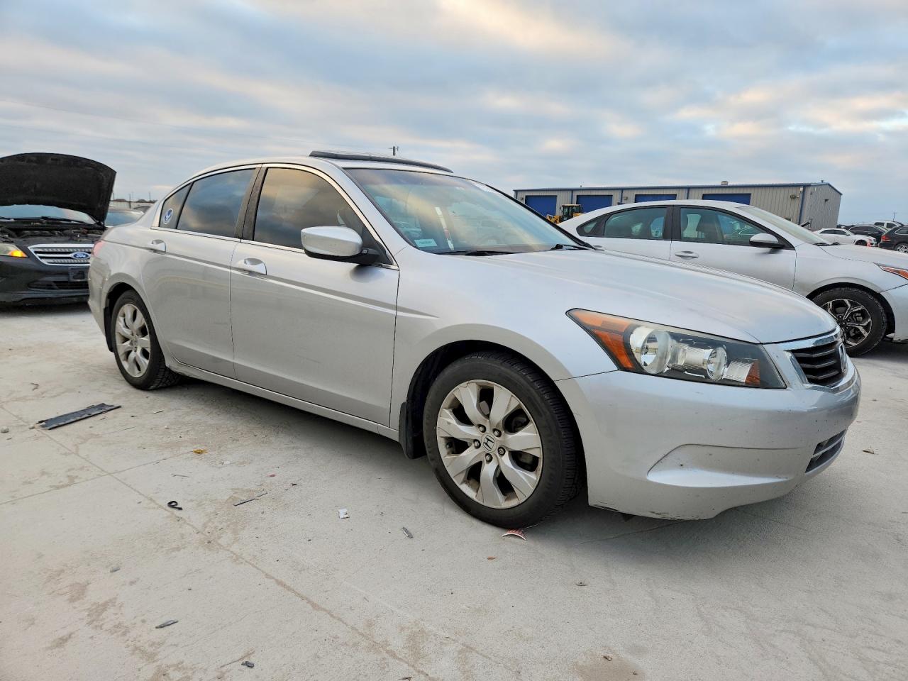 2010 HONDA ACCORD EXL photo 4