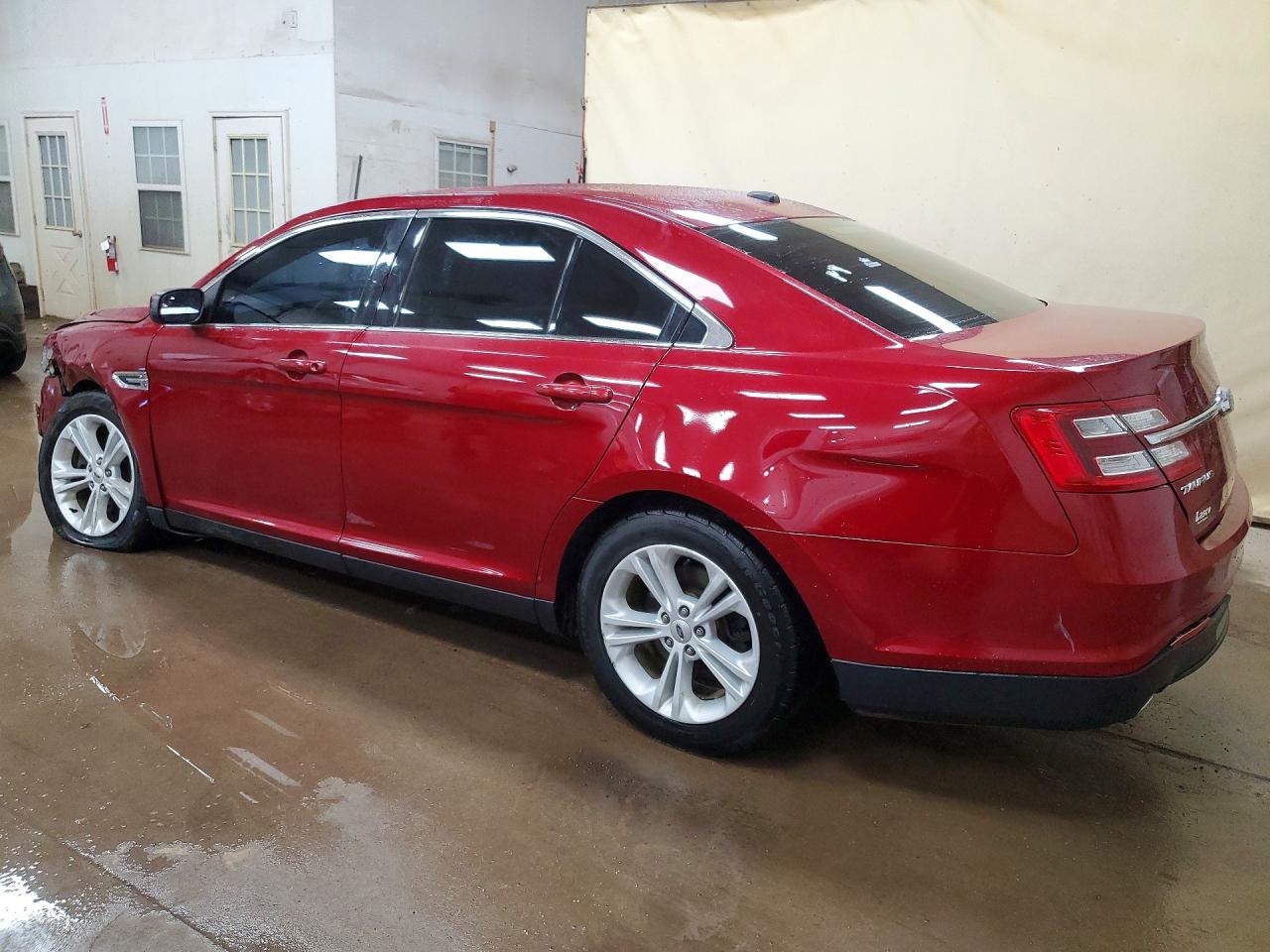 2015 FORD TAURUS SEL photo 3
