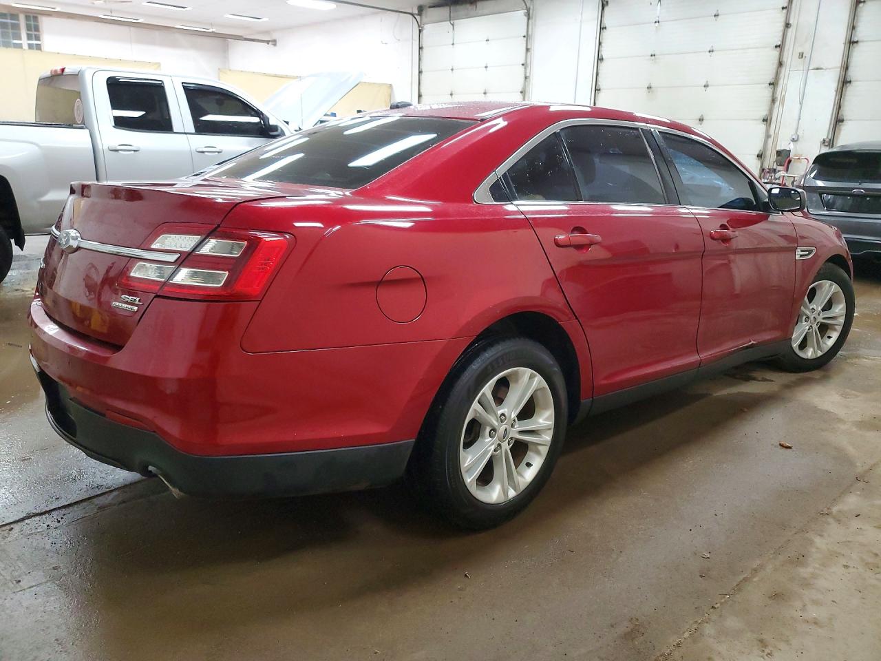 2015 FORD TAURUS SEL photo 5