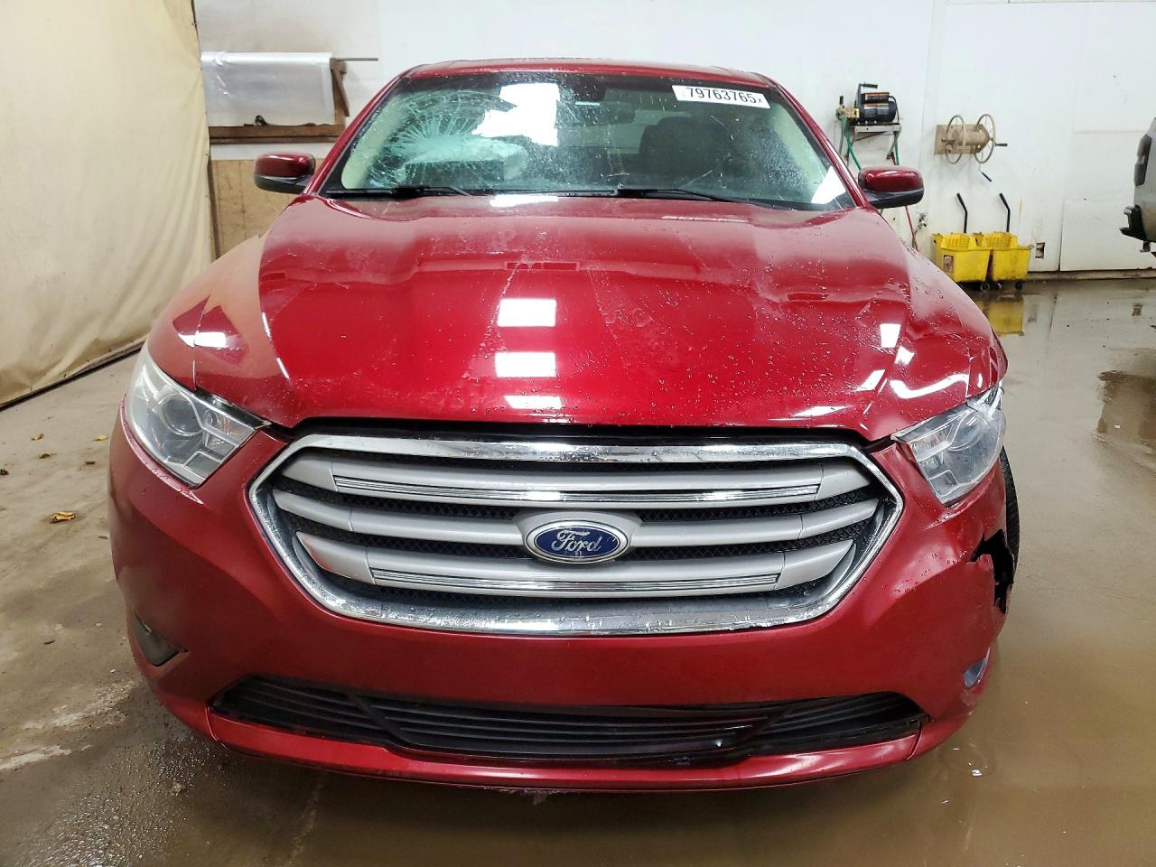2015 FORD TAURUS SEL photo 9