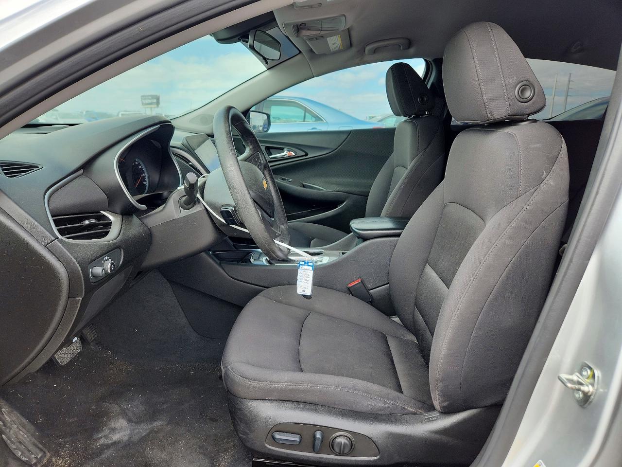 2022 CHEVROLET MALIBU LT photo 13