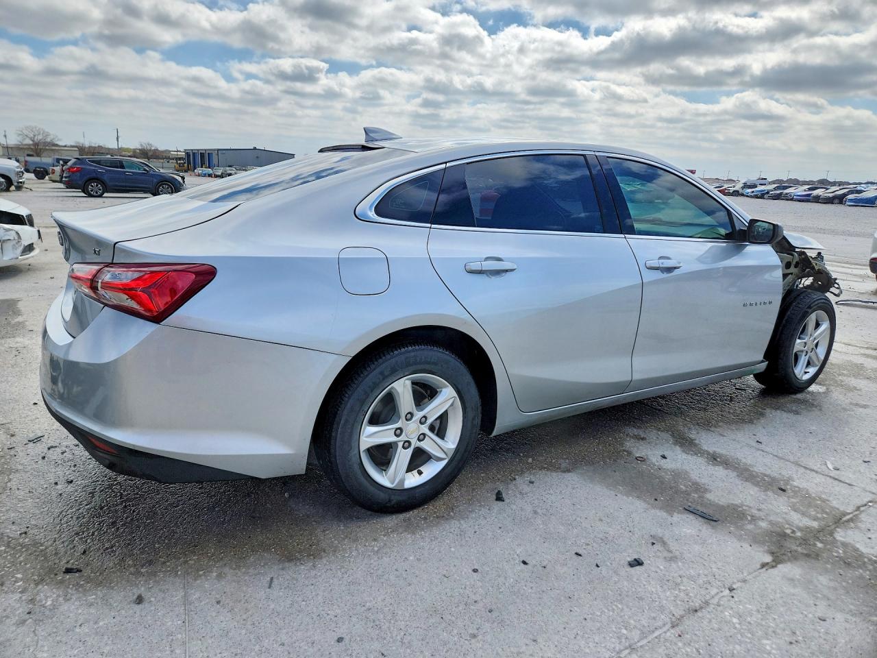 2022 CHEVROLET MALIBU LT photo 5