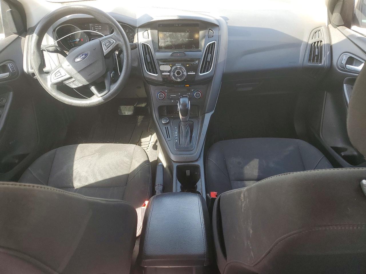 2017 FORD FOCUS SEL photo 15
