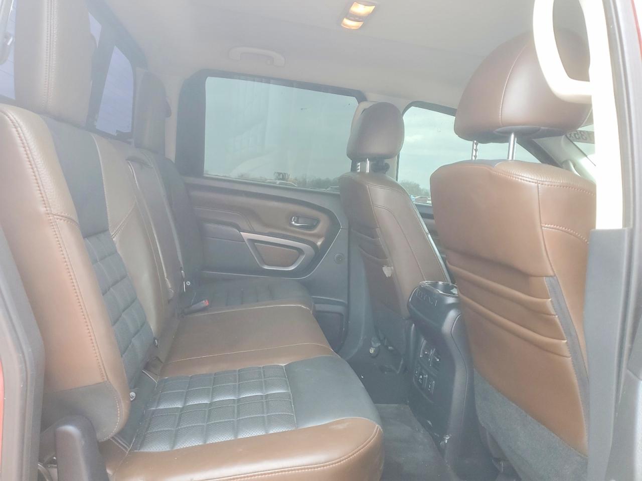 2016 NISSAN TITAN XD PLATINUM RESERVE photo 19