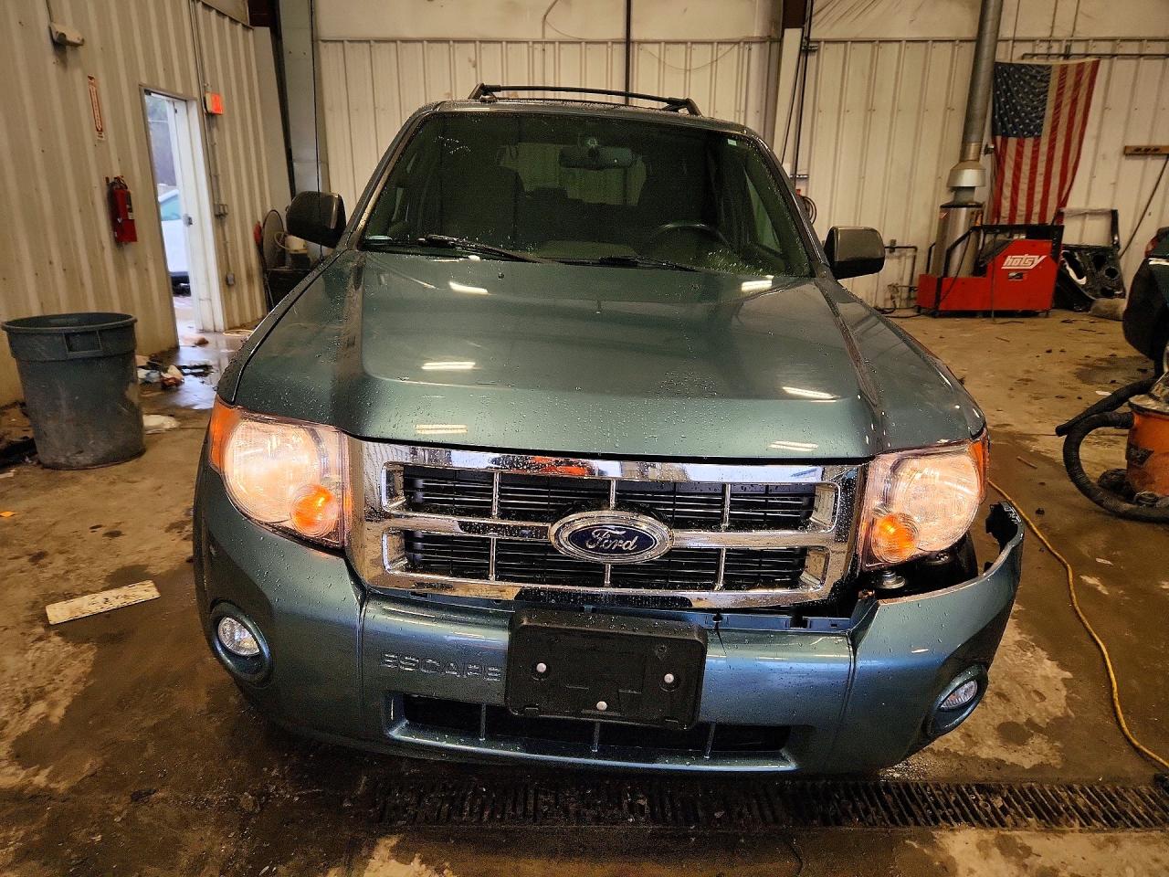2011 FORD ESCAPE XLT photo 13