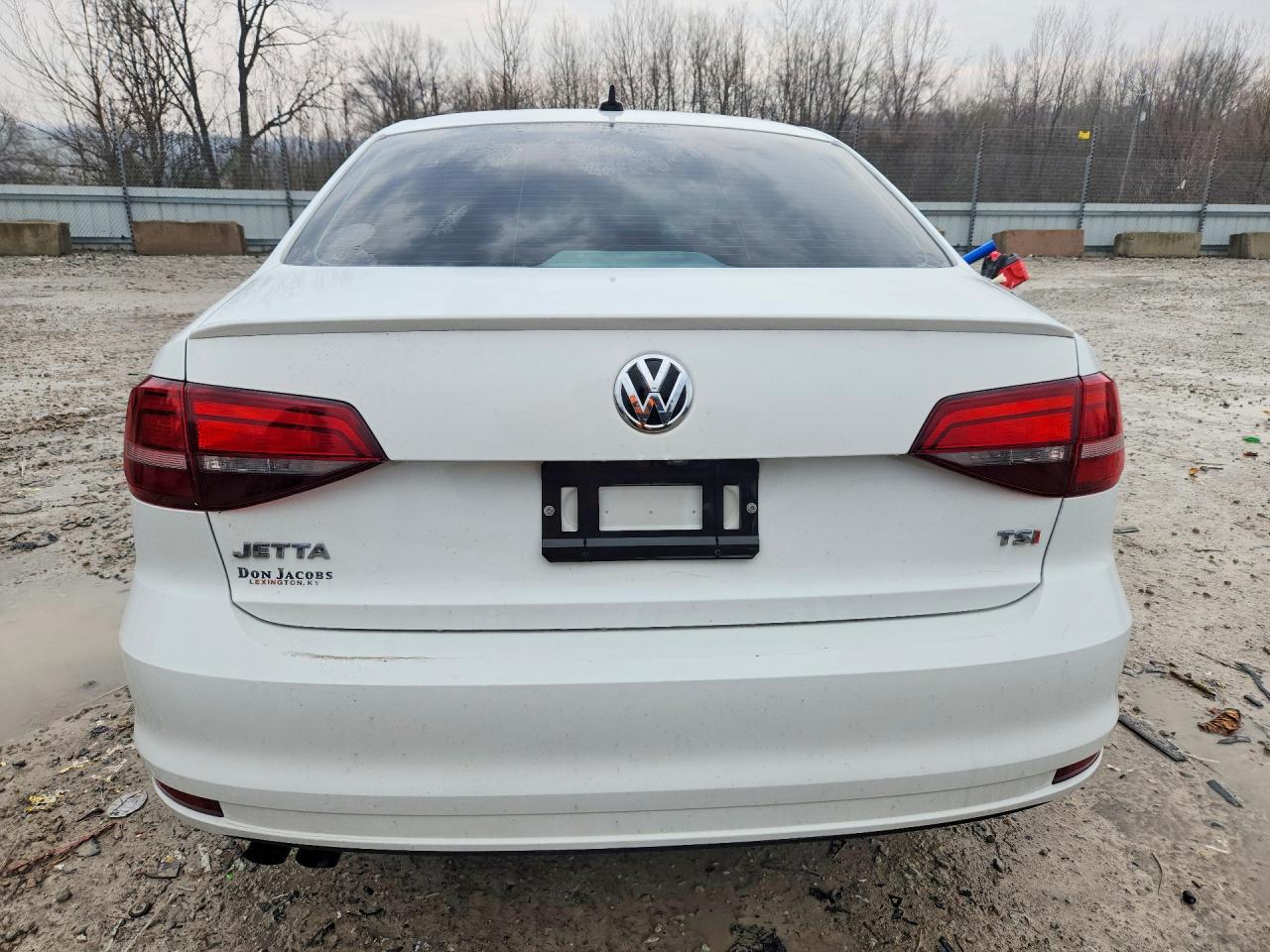 2016 VOLKSWAGEN JETTA SPORT photo 11