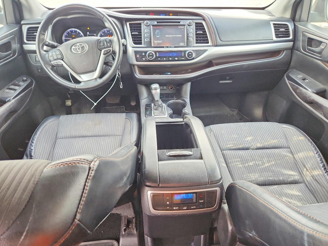 2017 TOYOTA HIGHLANDER LE PLUS photo 15
