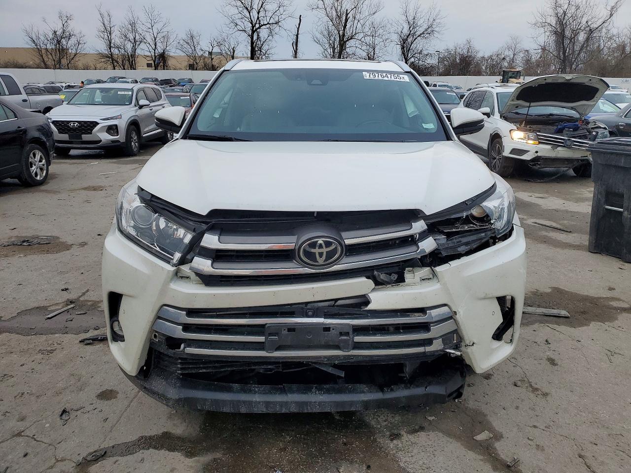 2019 TOYOTA HIGHLANDER LIMITED PLATINUM photo 5