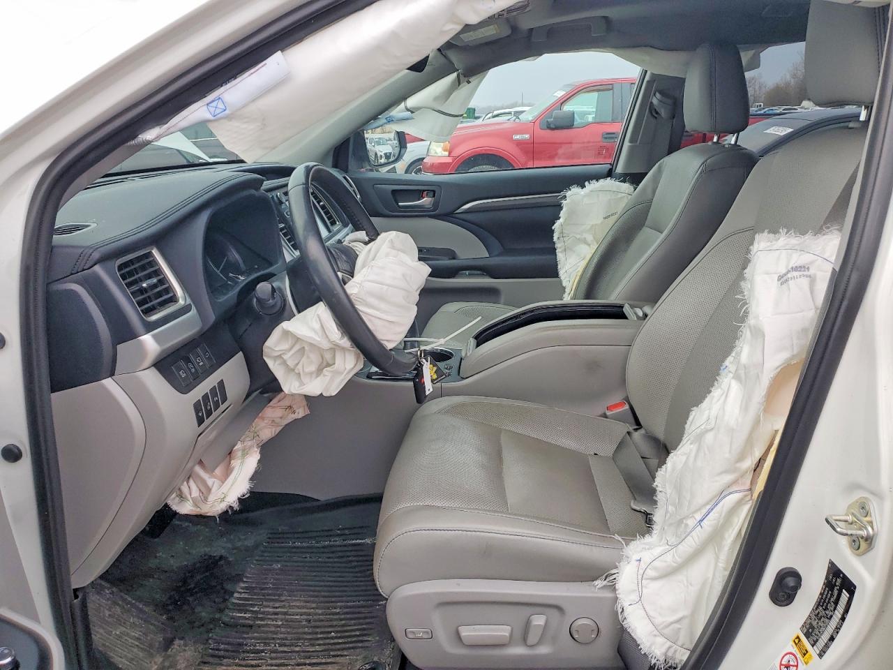 2019 TOYOTA HIGHLANDER LIMITED PLATINUM photo 7