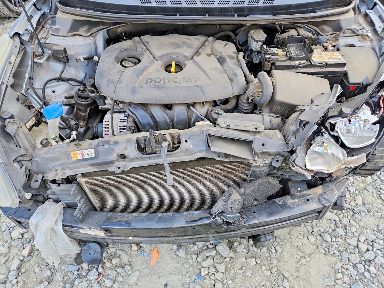 2015 HYUNDAI ELANTRA SE photo 21