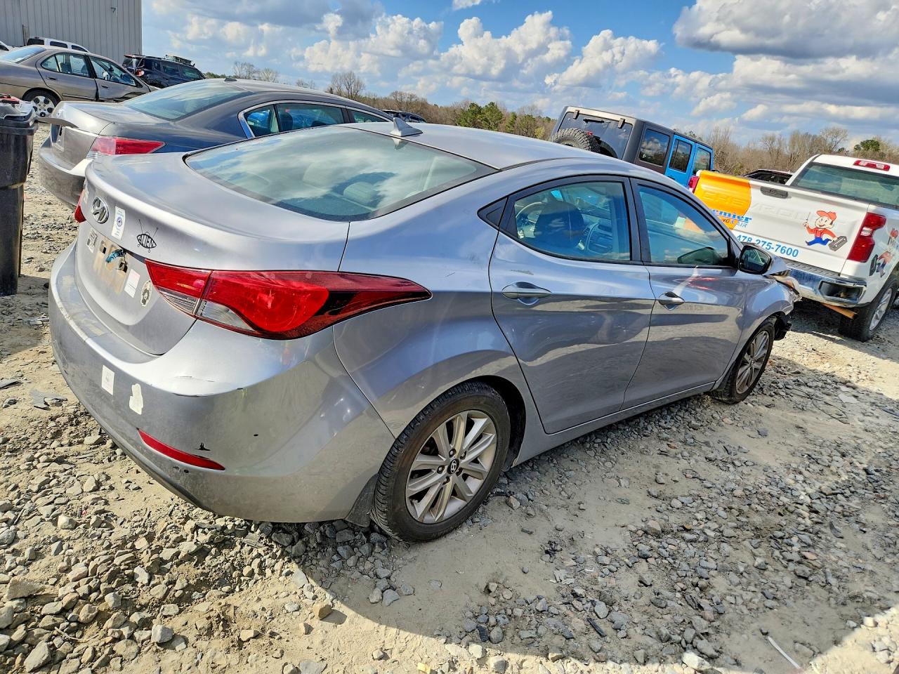 2015 HYUNDAI ELANTRA SE photo 5